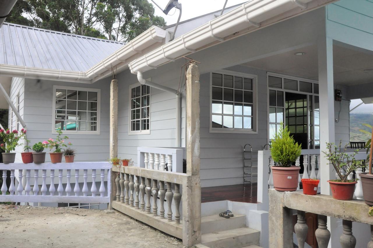 Azrien Homestay Kampong Kundassan Екстериор снимка